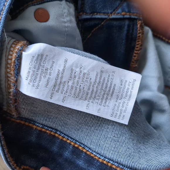 Madewell Curvy Petite Cali Demi-Boot jeans (29P) - Picture 8 of 8